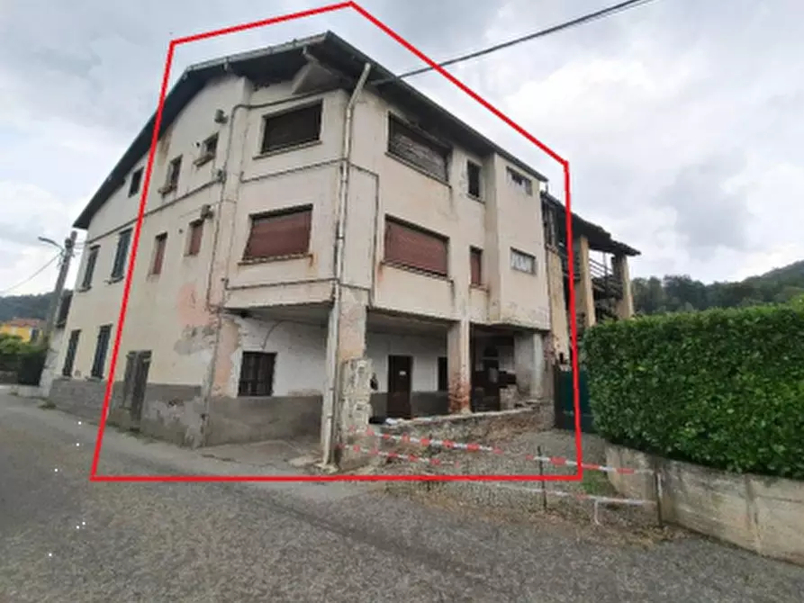 Immagine 2 di Appartamento in vendita  in Via Fratelli Bandiera a Grantola