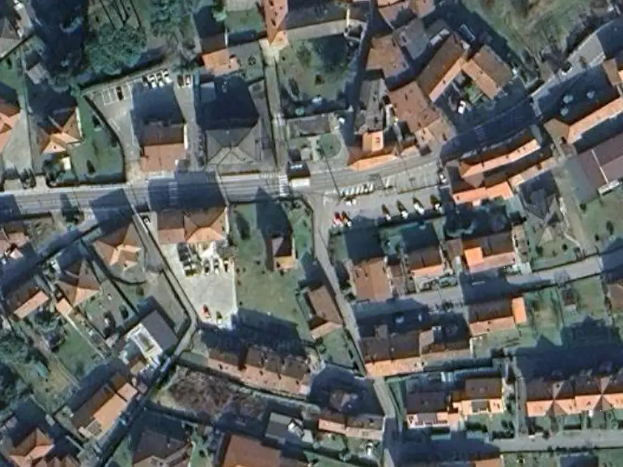 Immagine 13 di Appartamento in vendita  in Via Fratelli Bandiera a Grantola