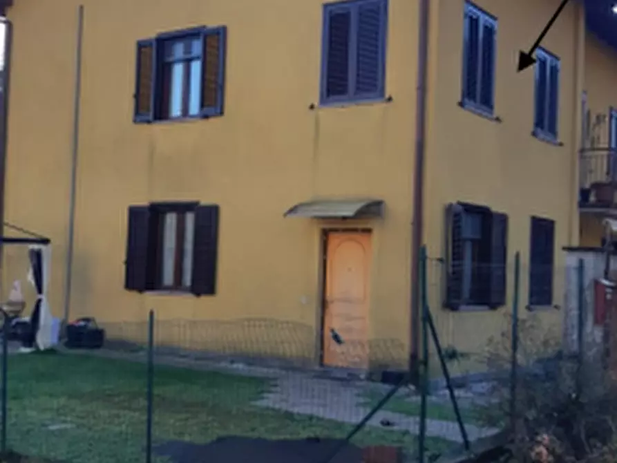 Immagine 4 di Appartamento in vendita  in Via Repubblica a Cuasso Al Monte