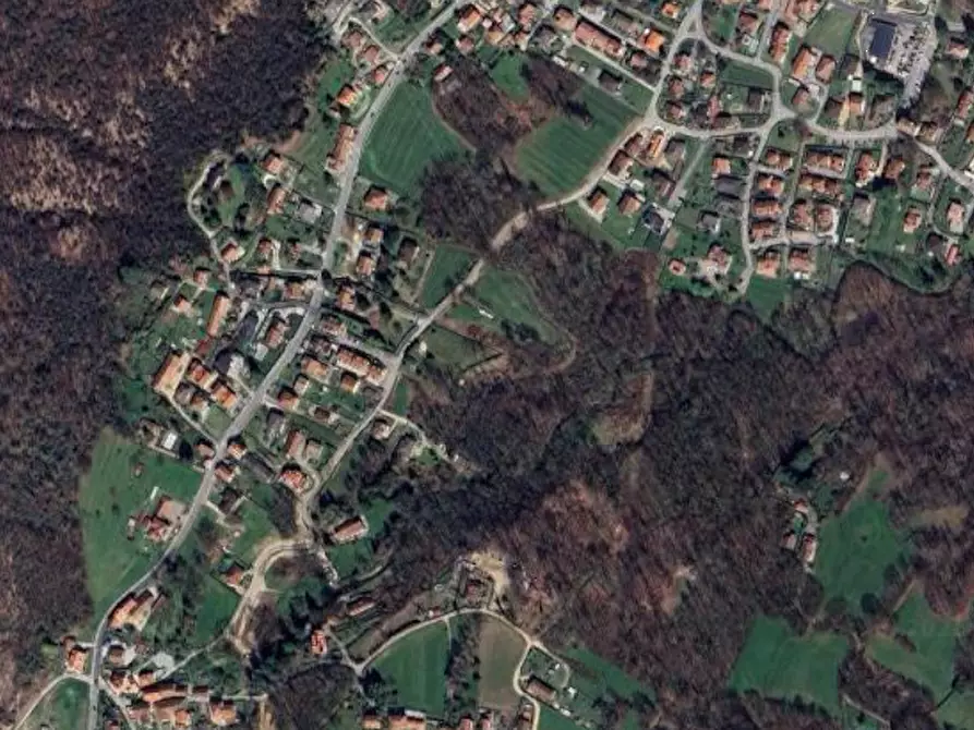 Immagine 10 di Appartamento in vendita  in Via Repubblica a Cuasso Al Monte