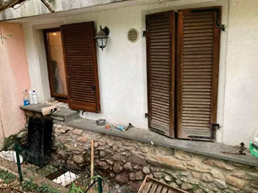 Immagine 8 di Casa indipendente in vendita  in Via G. Verga a Bisuschio