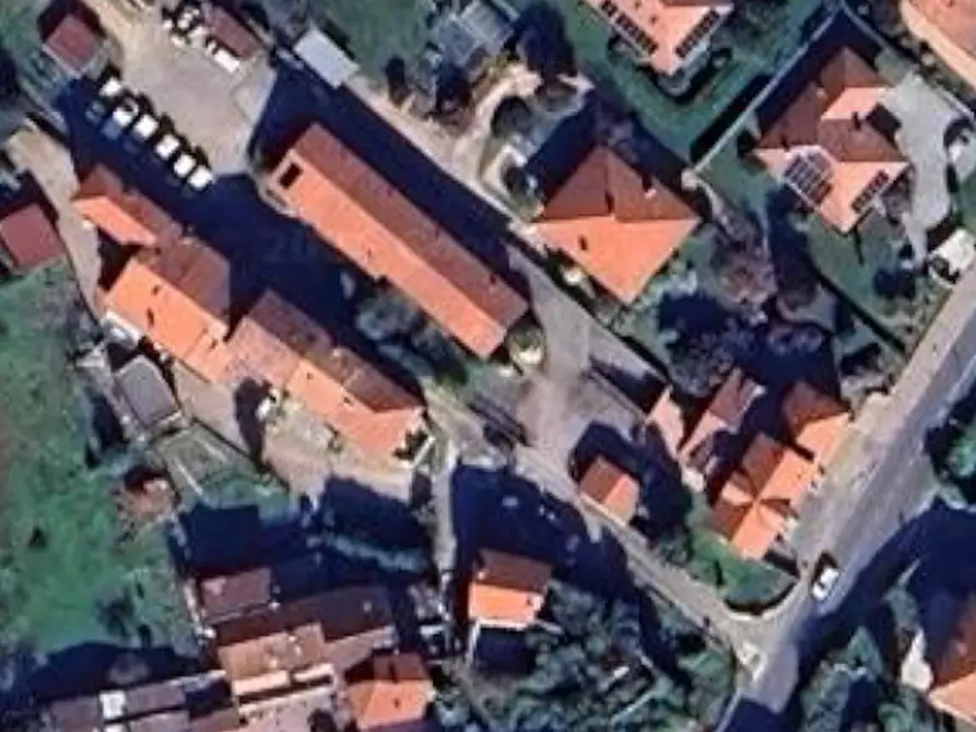 Immagine 16 di Casa indipendente in vendita  in Via G. Verga a Bisuschio