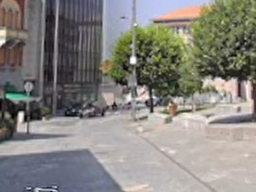 Immagine 13 di Negozio in vendita  in Piazza Garibaldi a Cantù