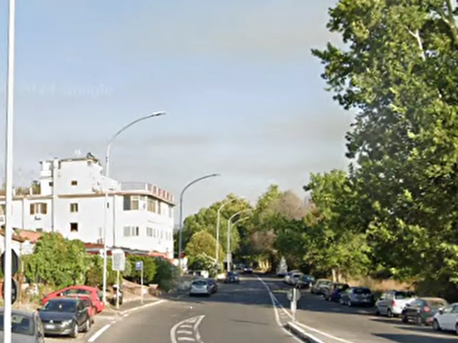 Immagine 4 di Appartamento in vendita  in Via Tuscolana a Roma