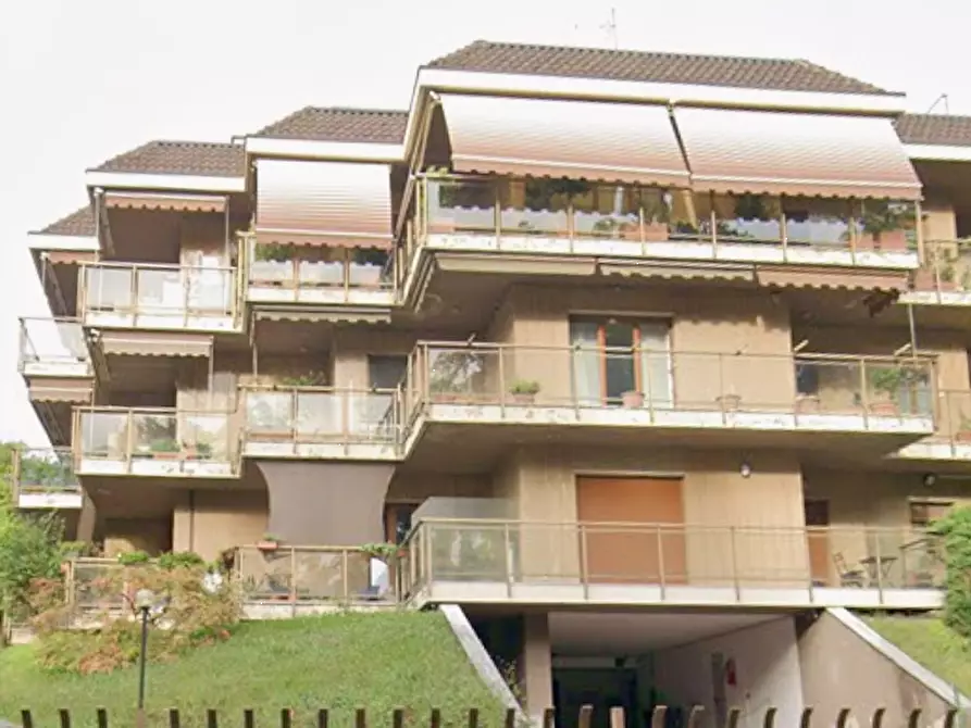 Immagine 11 di Appartamento in vendita  in Via Goldoni a Varese