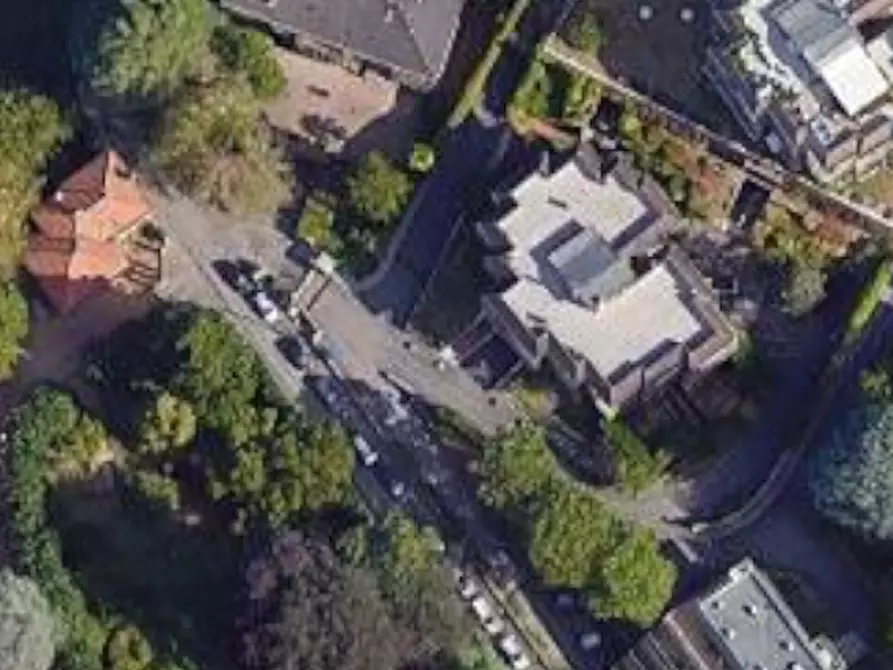 Immagine 21 di Appartamento in vendita  in Via Goldoni a Varese