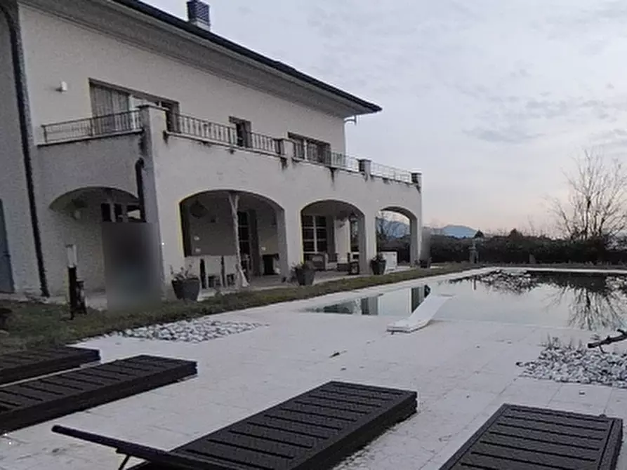 Immagine 3 di Villa in vendita  in Via Maria Teresa di Calcutta a Concesio