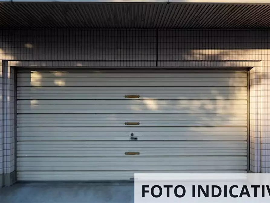 Immagine 3 di Garage in vendita  in Via Giuseppe Zanardelli a Fiesse
