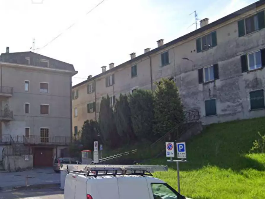 Immagine 2 di Negozio in vendita  in Via Giuseppe Verdi a Anzano Del Parco