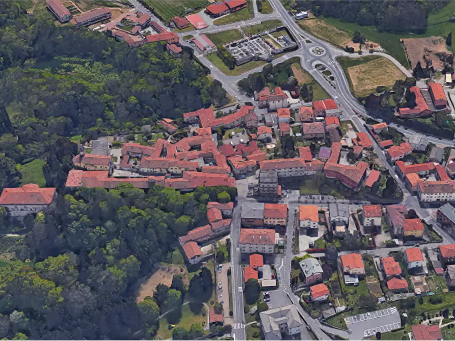 Immagine 16 di Negozio in vendita  in Via Giuseppe Verdi a Anzano Del Parco