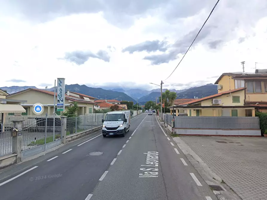 Immagine 17 di Appartamento in vendita  in Via san leonardo a Massa