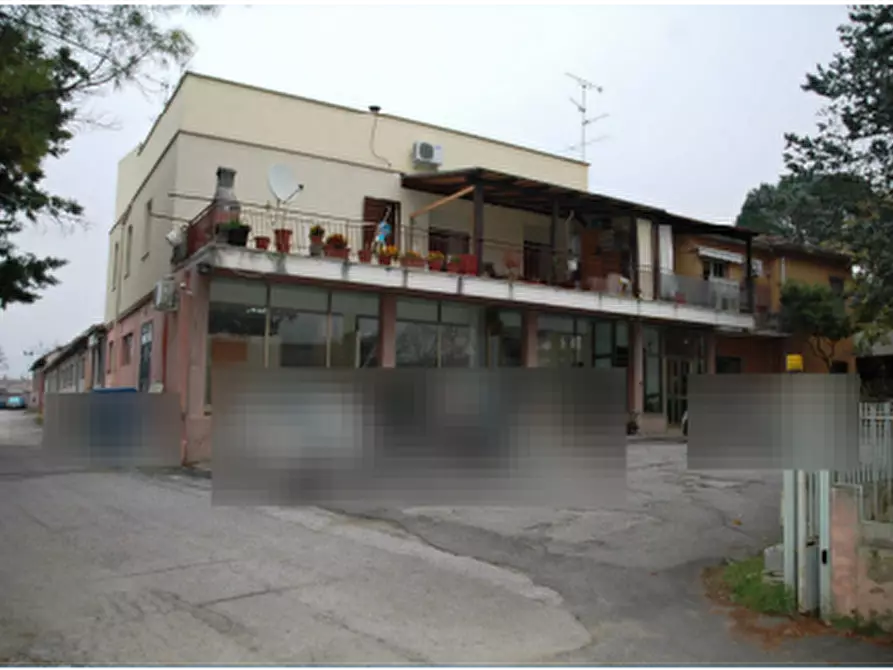 Immagine 2 di Capannone industriale in vendita  in Via Giovanni Agnelli a Campello Sul Clitunno