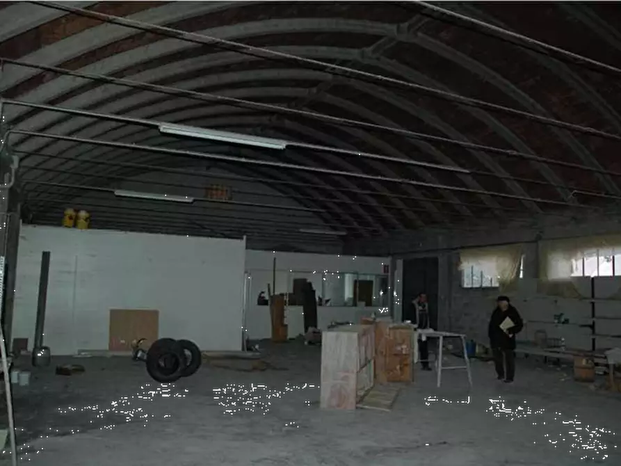 Immagine 10 di Capannone industriale in vendita  in Via Giovanni Agnelli a Campello Sul Clitunno