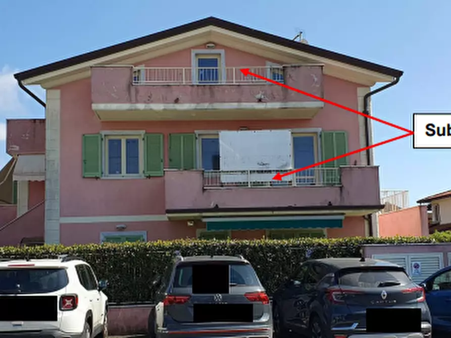 Immagine 1 di Appartamento in vendita  in Via san leonardo a Massa