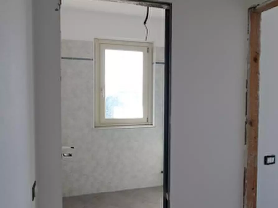 Immagine 10 di Appartamento in vendita  in Via san leonardo a Massa