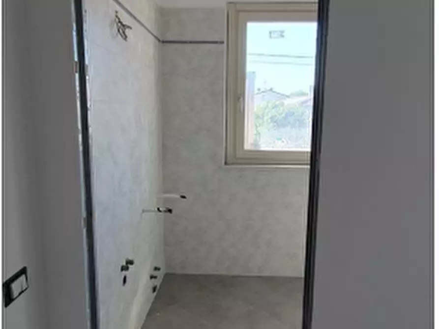 Immagine 11 di Appartamento in vendita  in Via san leonardo a Massa