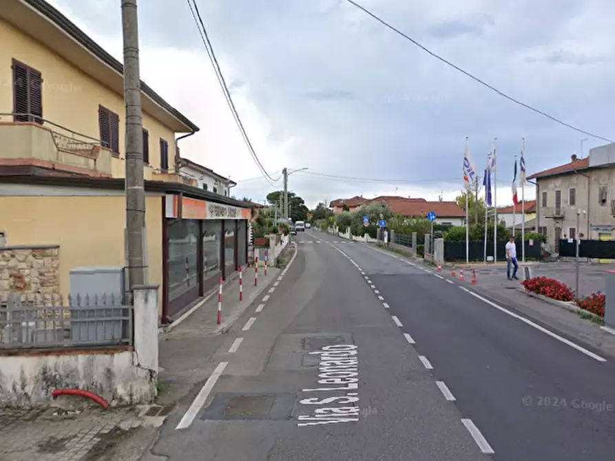 Immagine 34 di Appartamento in vendita  in Via san leonardo a Massa