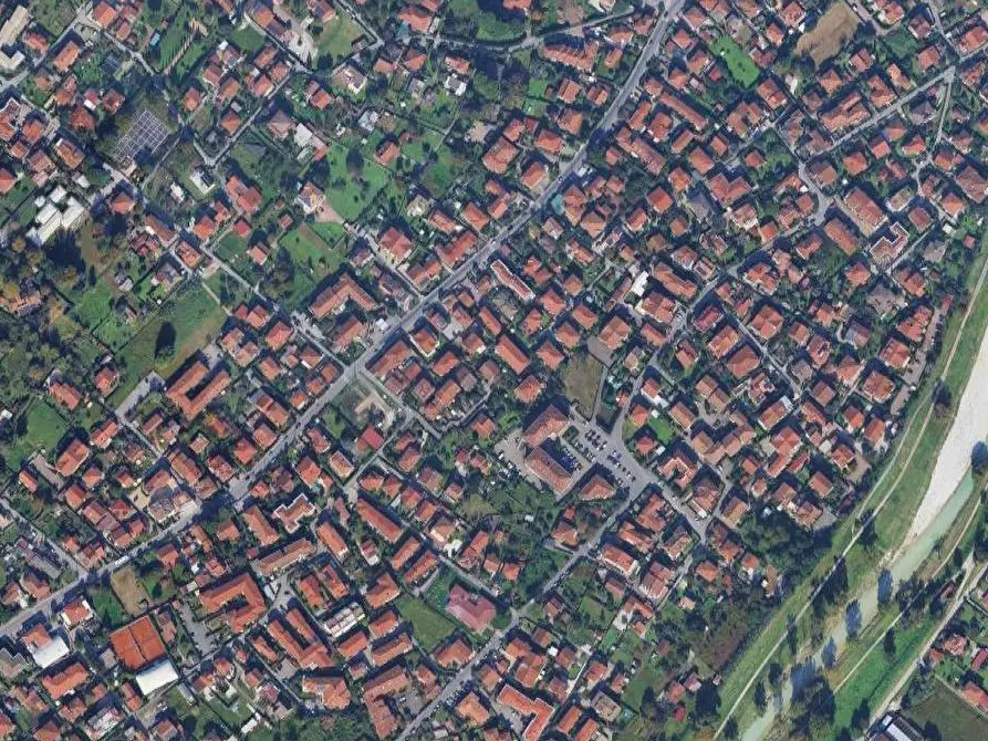 Immagine 38 di Appartamento in vendita  in Via san leonardo a Massa