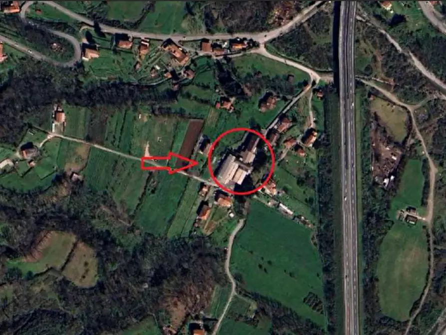 Immagine 11 di Capannone industriale in vendita  in Località nave nei pressi barbarasco a Tresana