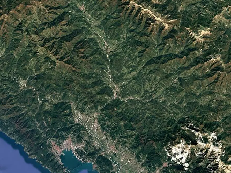 Immagine 18 di Capannone industriale in vendita  in Località nave nei pressi barbarasco a Tresana