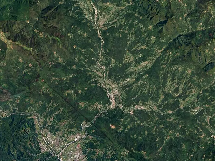 Immagine 19 di Capannone industriale in vendita  in Località nave nei pressi barbarasco a Tresana