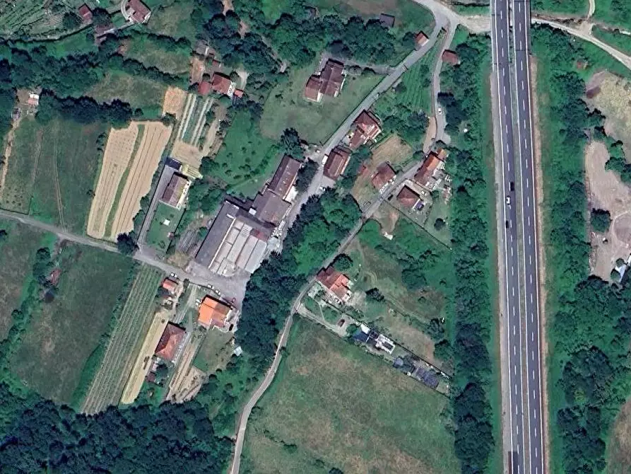 Immagine 25 di Capannone industriale in vendita  in Località nave nei pressi barbarasco a Tresana