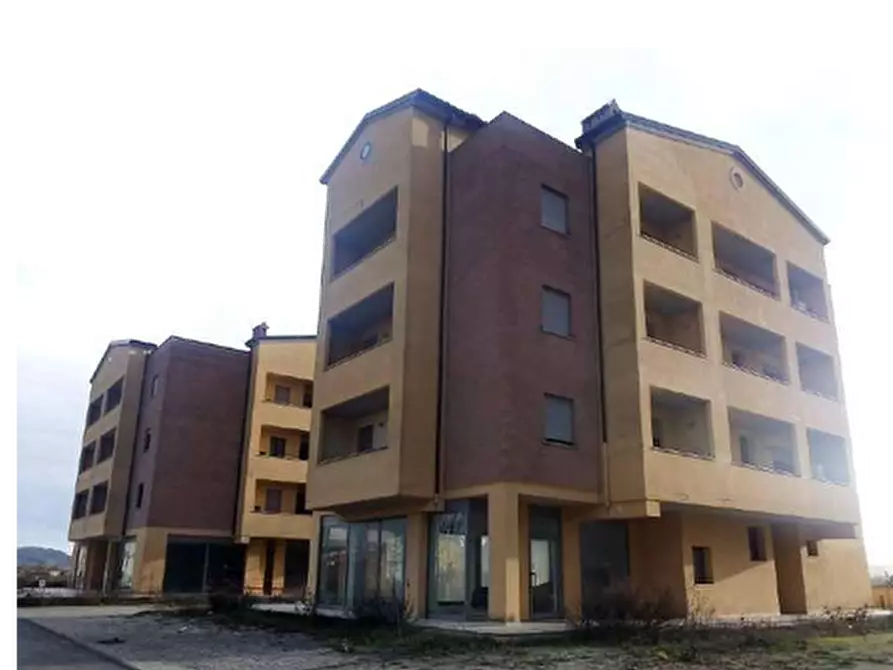 Immagine 2 di Stabile in vendita  in Via dei Pioppi a Magione