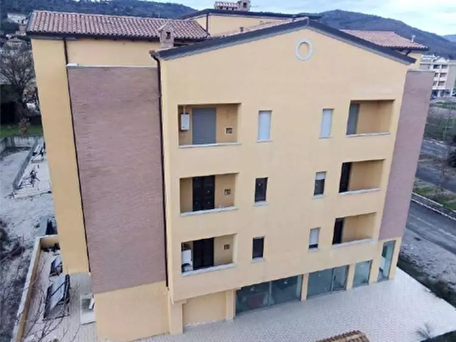 Immagine 5 di Stabile in vendita  in Via dei Pioppi a Magione