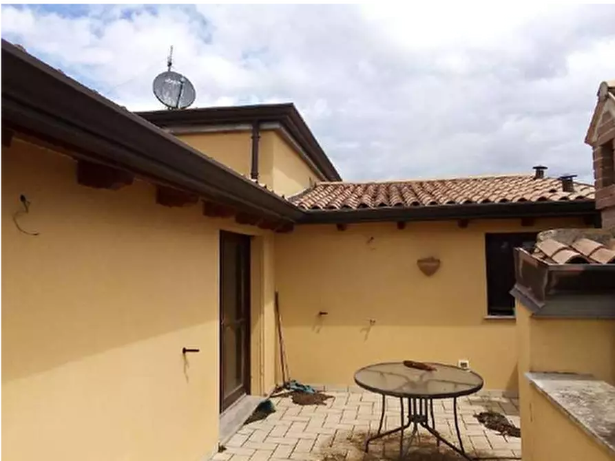 Immagine 8 di Stabile in vendita  in Via dei Pioppi a Magione