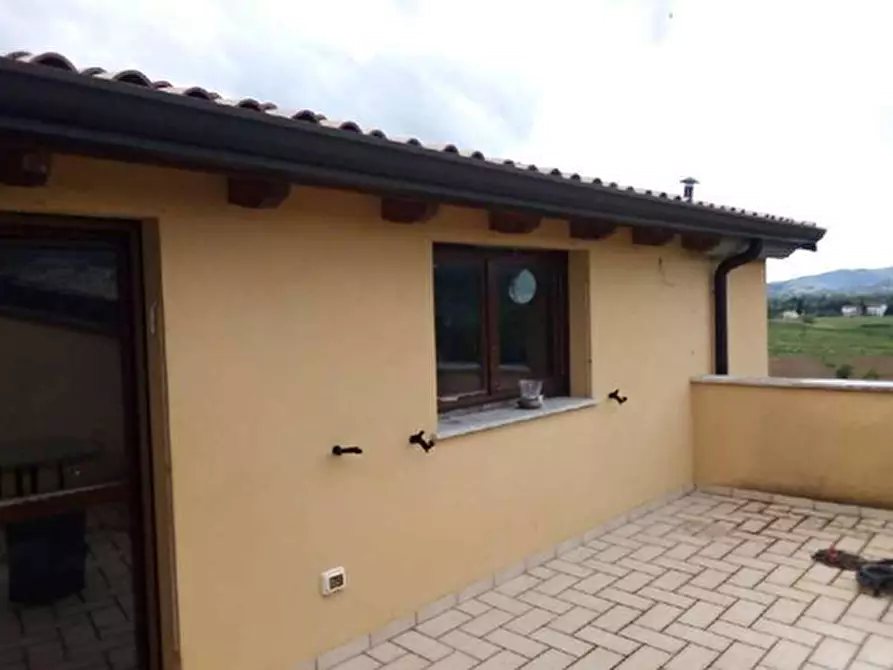 Immagine 10 di Stabile in vendita  in Via dei Pioppi a Magione