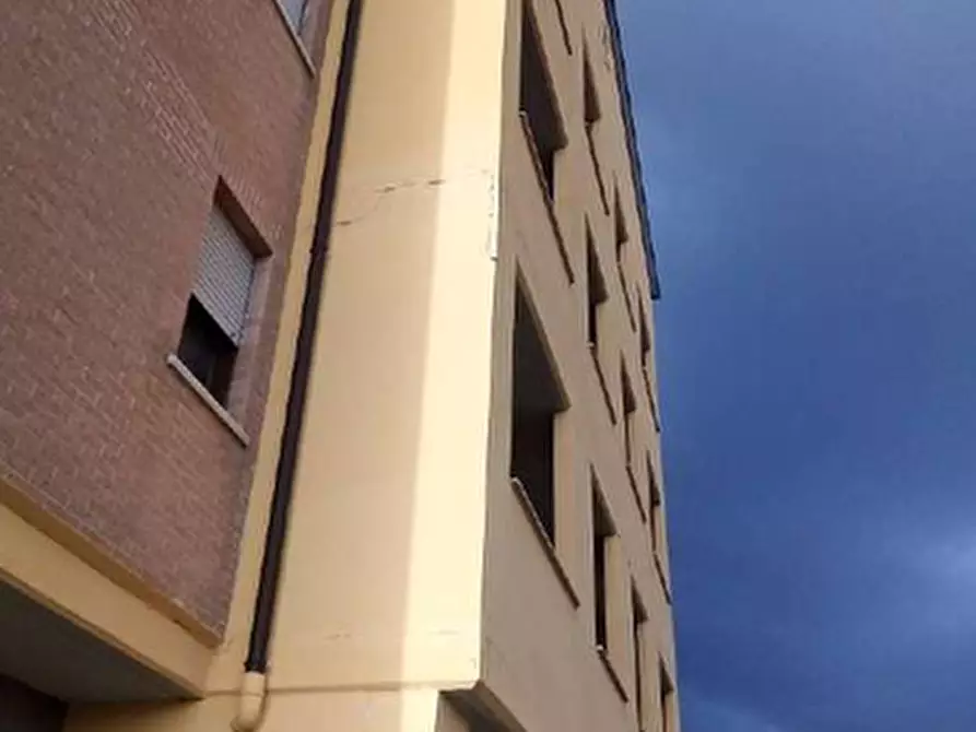 Immagine 16 di Stabile in vendita  in Via dei Pioppi a Magione