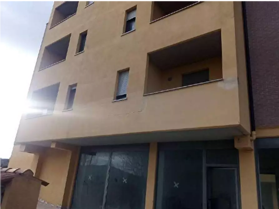 Immagine 17 di Stabile in vendita  in Via dei Pioppi a Magione