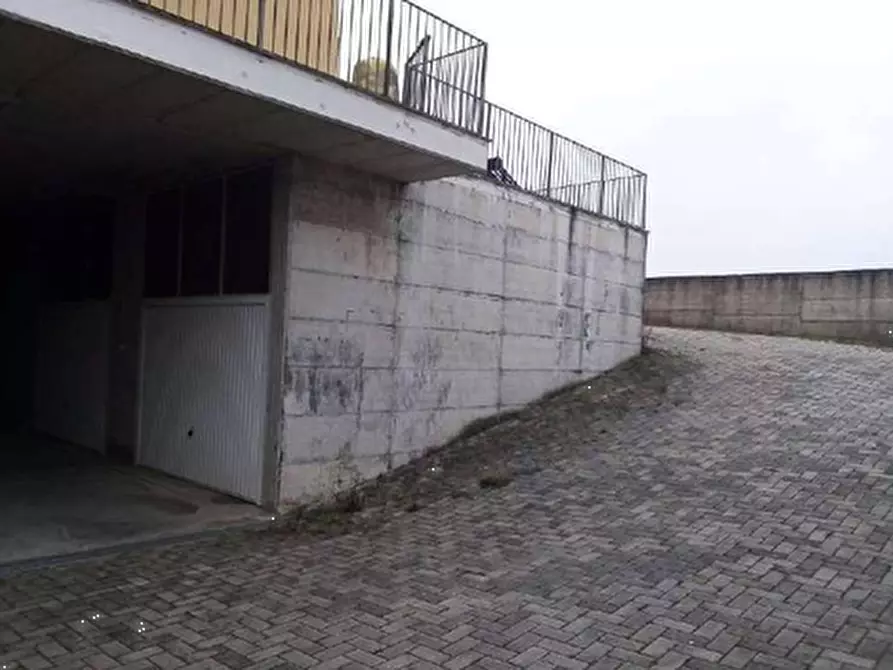 Immagine 22 di Stabile in vendita  in Via dei Pioppi a Magione
