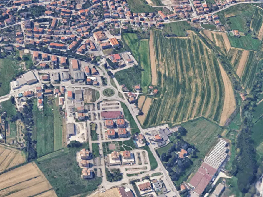 Immagine 26 di Stabile in vendita  in Via dei Pioppi a Magione