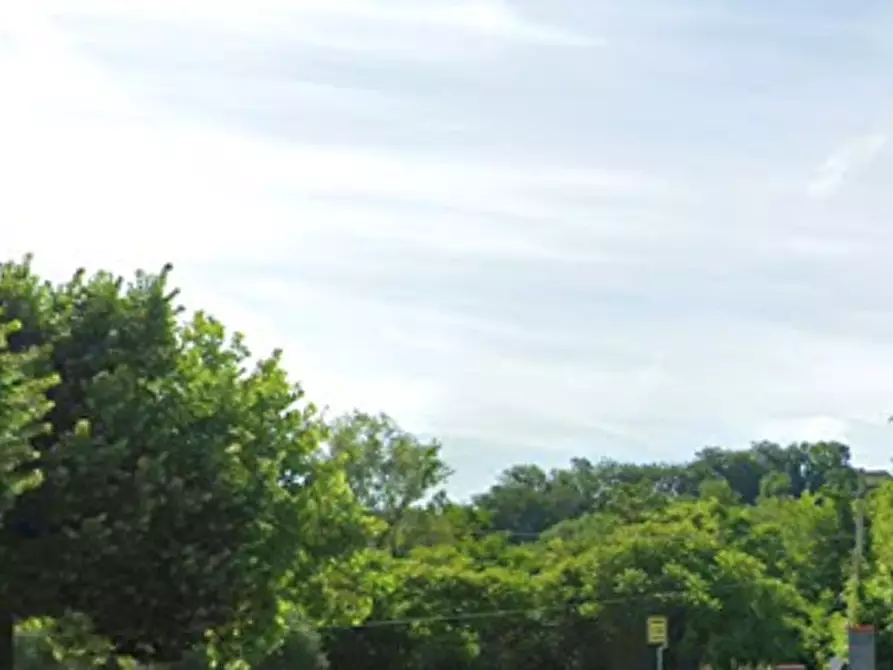 Immagine 8 di Negozio in vendita  in Via D'Urbano a Fara Filiorum Petri