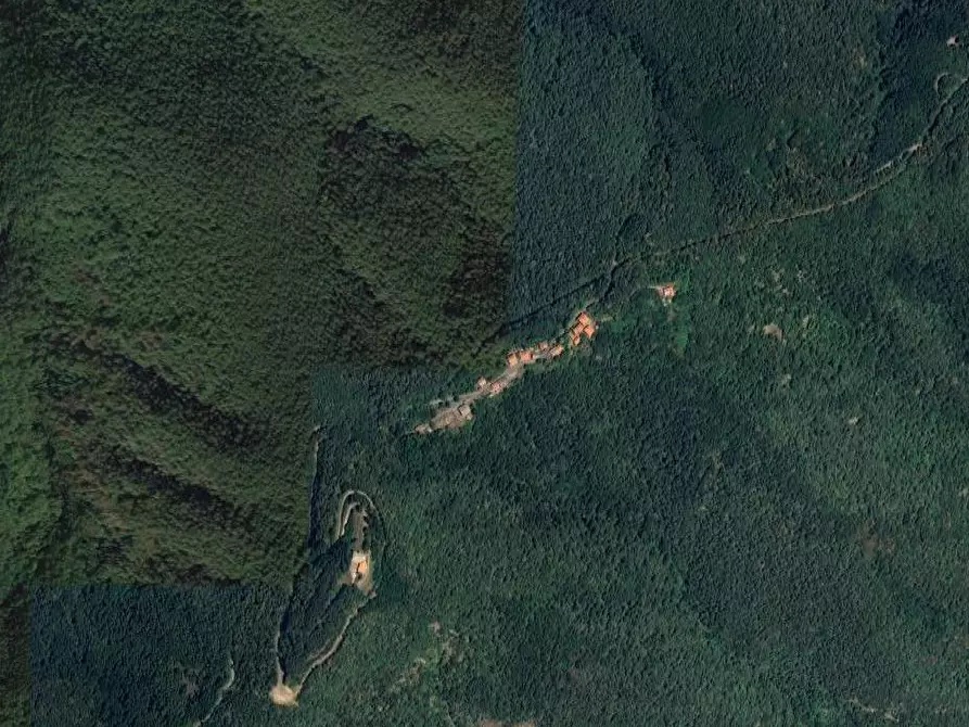 Immagine 15 di Appartamento in vendita  in Località crocetta a Fivizzano