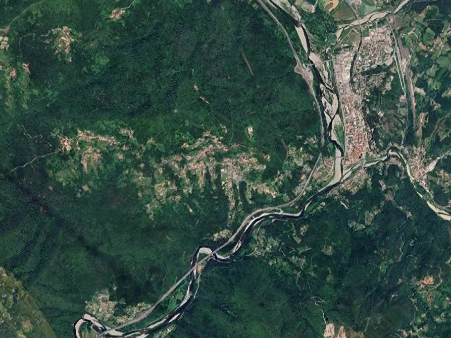 Immagine 24 di Porzione di casa in vendita  in Via Serralta a Podenzana