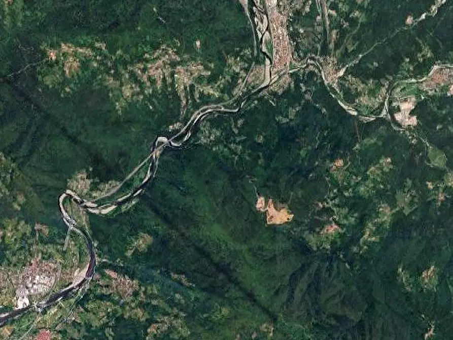 Immagine 26 di Porzione di casa in vendita  in Via Serralta a Podenzana