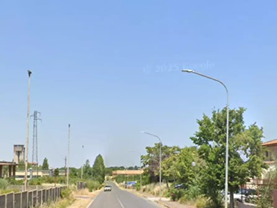 Immagine 10 di Magazzino in vendita  in Via Olmini a Panicale
