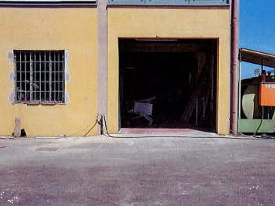 Immagine 4 di Ufficio in vendita  in Via Olmini a Panicale