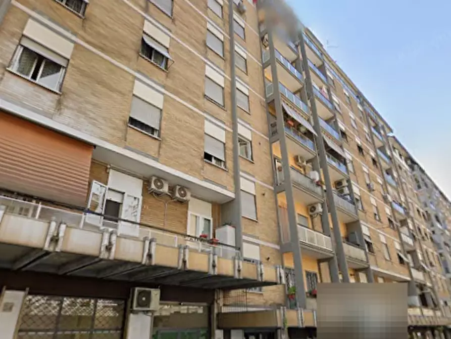 Immagine 1 di Appartamento in vendita  in Via Ariano Irpino a Roma