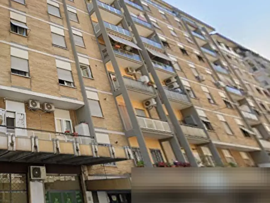 Immagine 9 di Appartamento in vendita  in Via Ariano Irpino a Roma