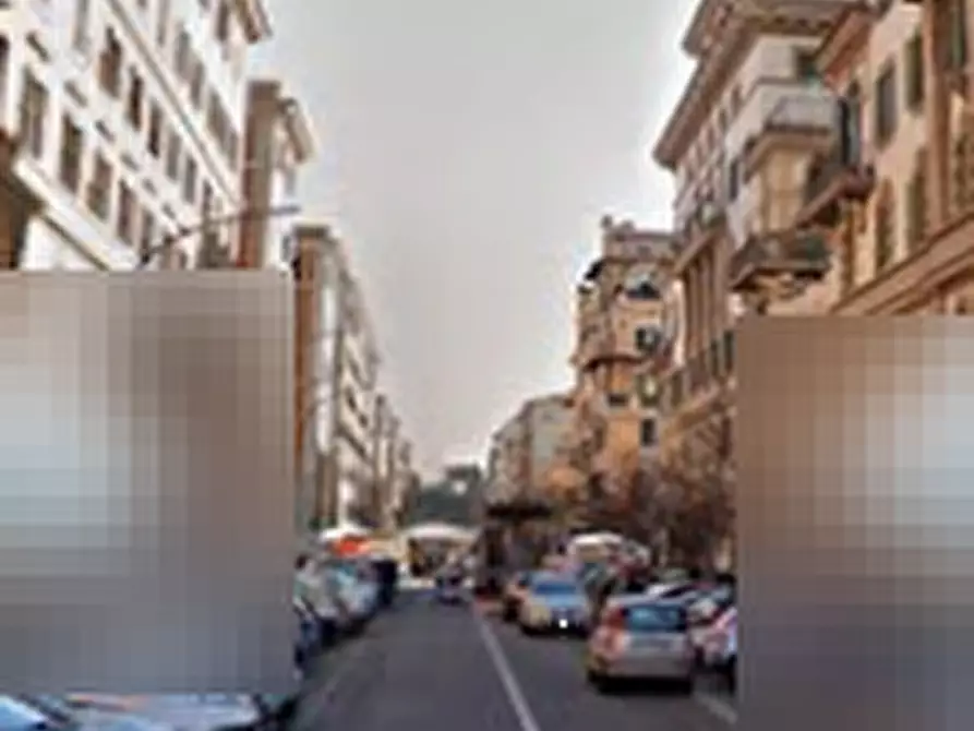 Immagine 3 di Appartamento in vendita  in Via Terni a Roma