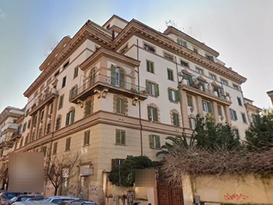 Immagine 5 di Appartamento in vendita  in Via Terni a Roma