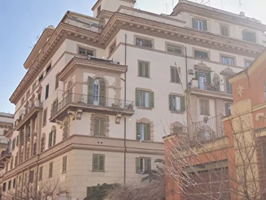 Immagine 6 di Appartamento in vendita  in Via Terni a Roma