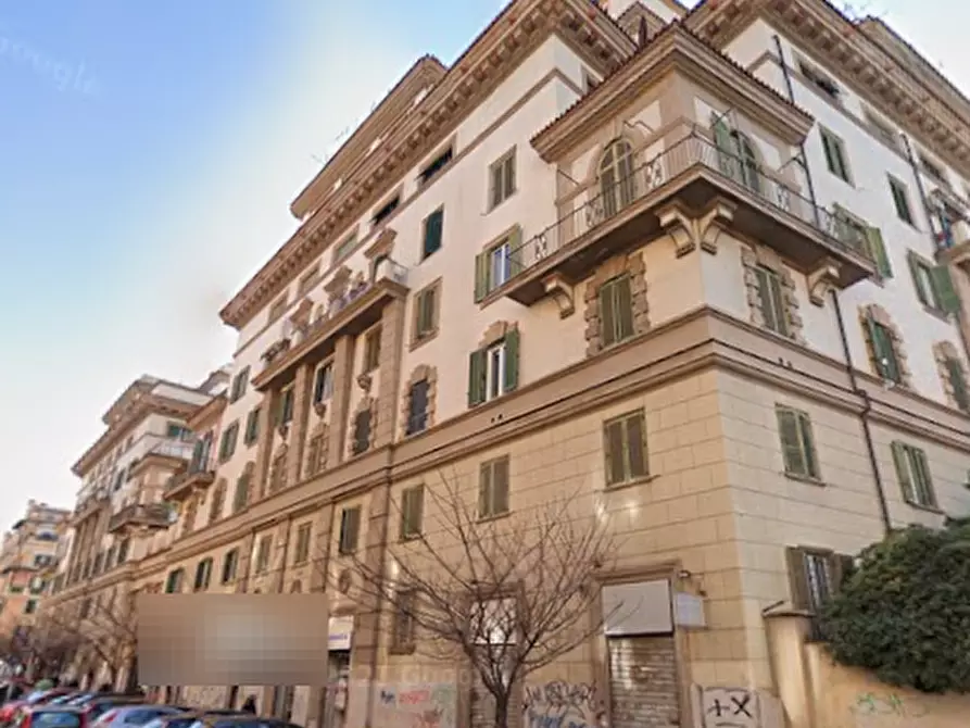 Immagine 8 di Appartamento in vendita  in Via Terni a Roma