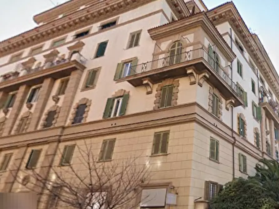 Immagine 9 di Appartamento in vendita  in Via Terni a Roma