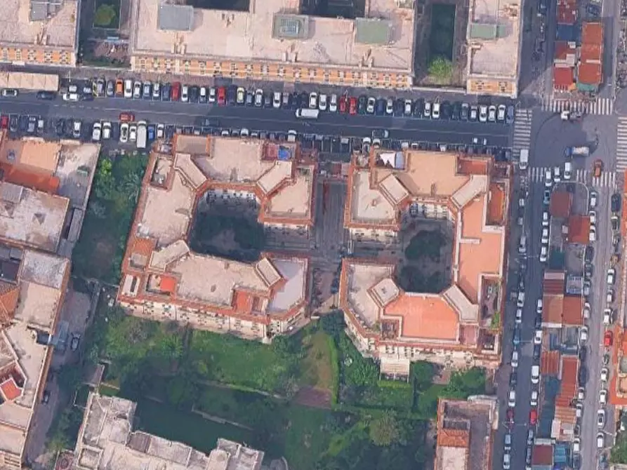Immagine 17 di Appartamento in vendita  in Via Terni a Roma