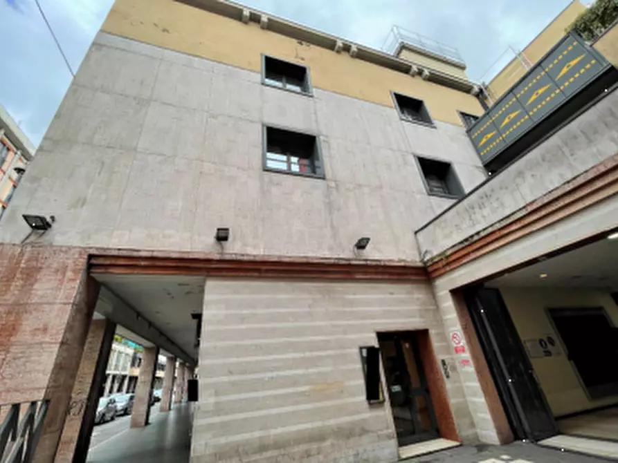 Immagine 3 di Ufficio in vendita  in Via NICCOLO' TOMMASEO  a Padova