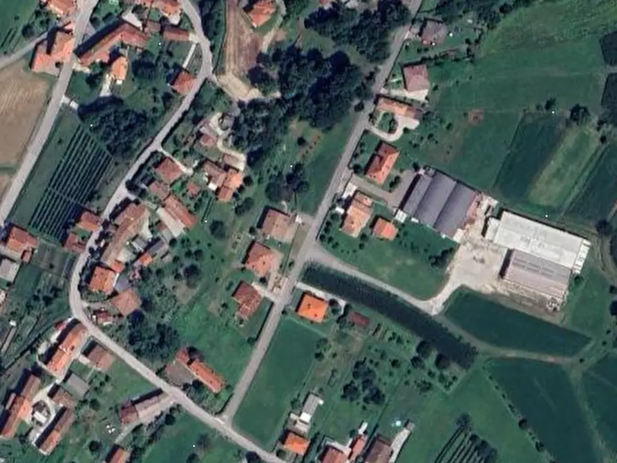 Immagine 10 di Capannone industriale in vendita  in Via Borgo Bello a Cassacco